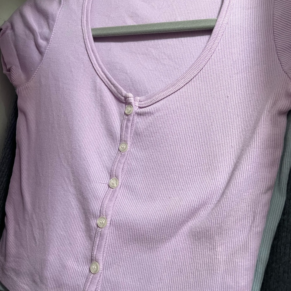 BRANDY MELVILLE Zelly Button Up Short Sleeve Cute Fitted Top - Picture 12 of 14